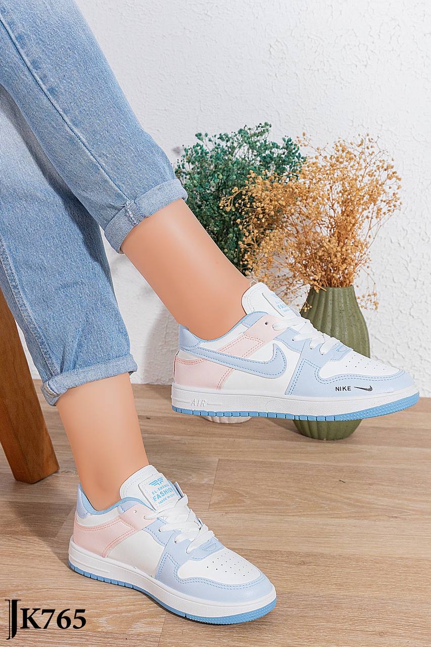 /public/uploads/photos/shares/Suzy shoes/IMG_4208.jpeg